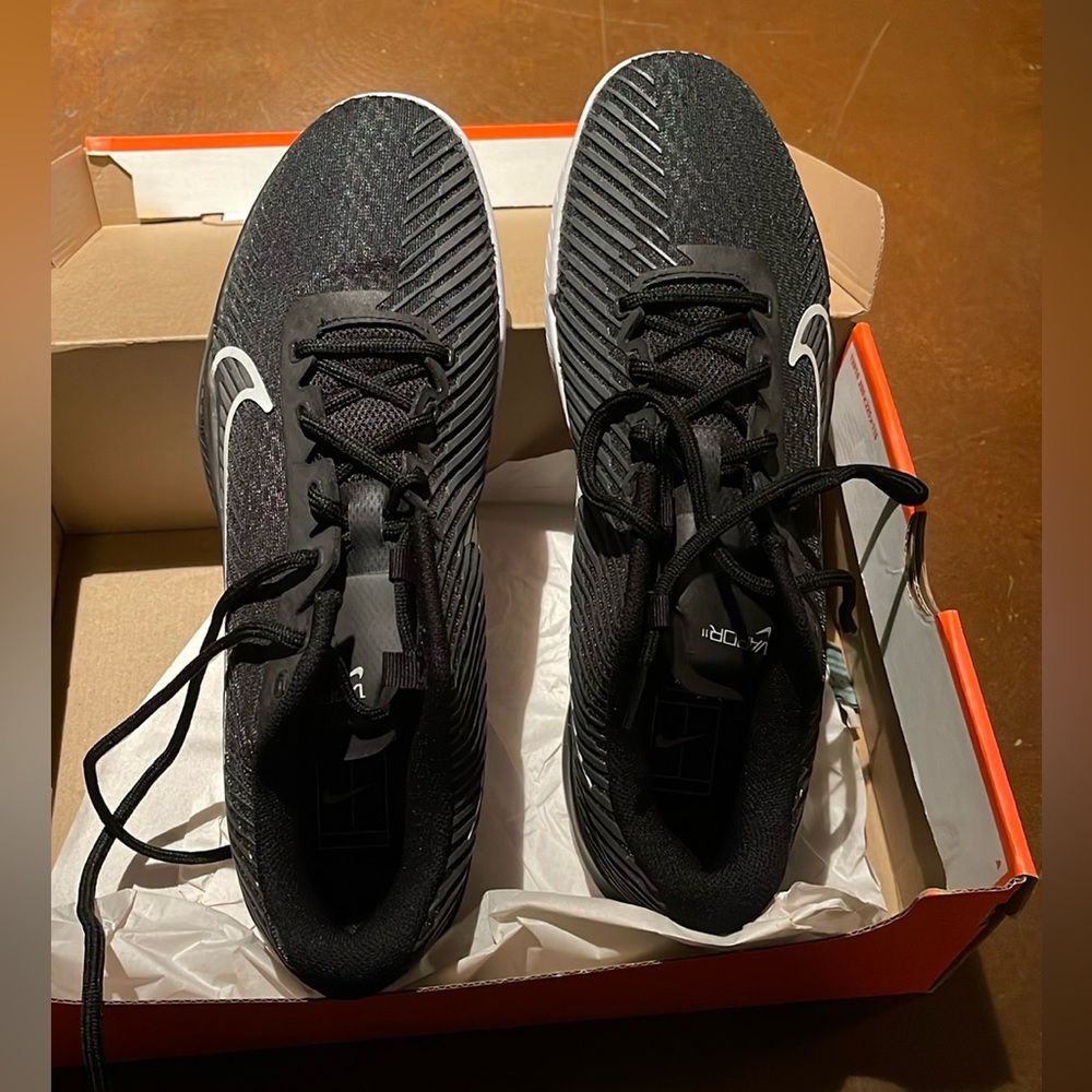 Nike - zoom vapor 11 HC - men’s 10.5 in black